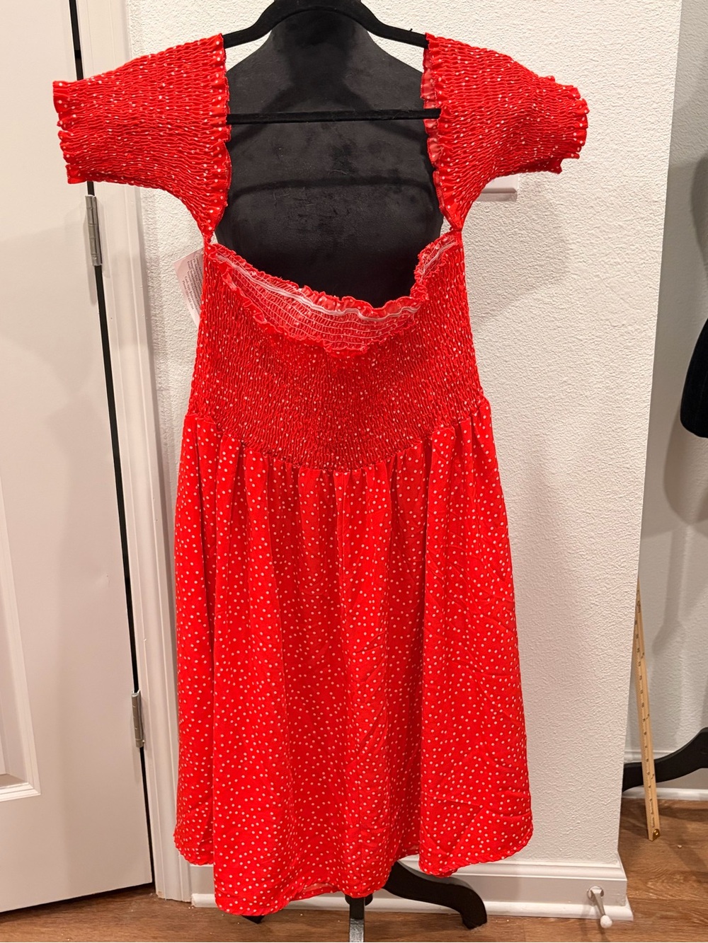 Women’s 3XL red polka dot dress with off the shoulder sleeves